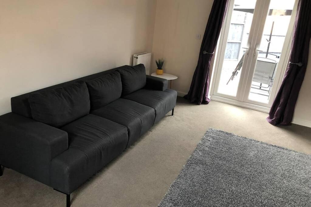 Dudley House **Staycation & Contractors** Sleeps 7 Tipton Exterior photo